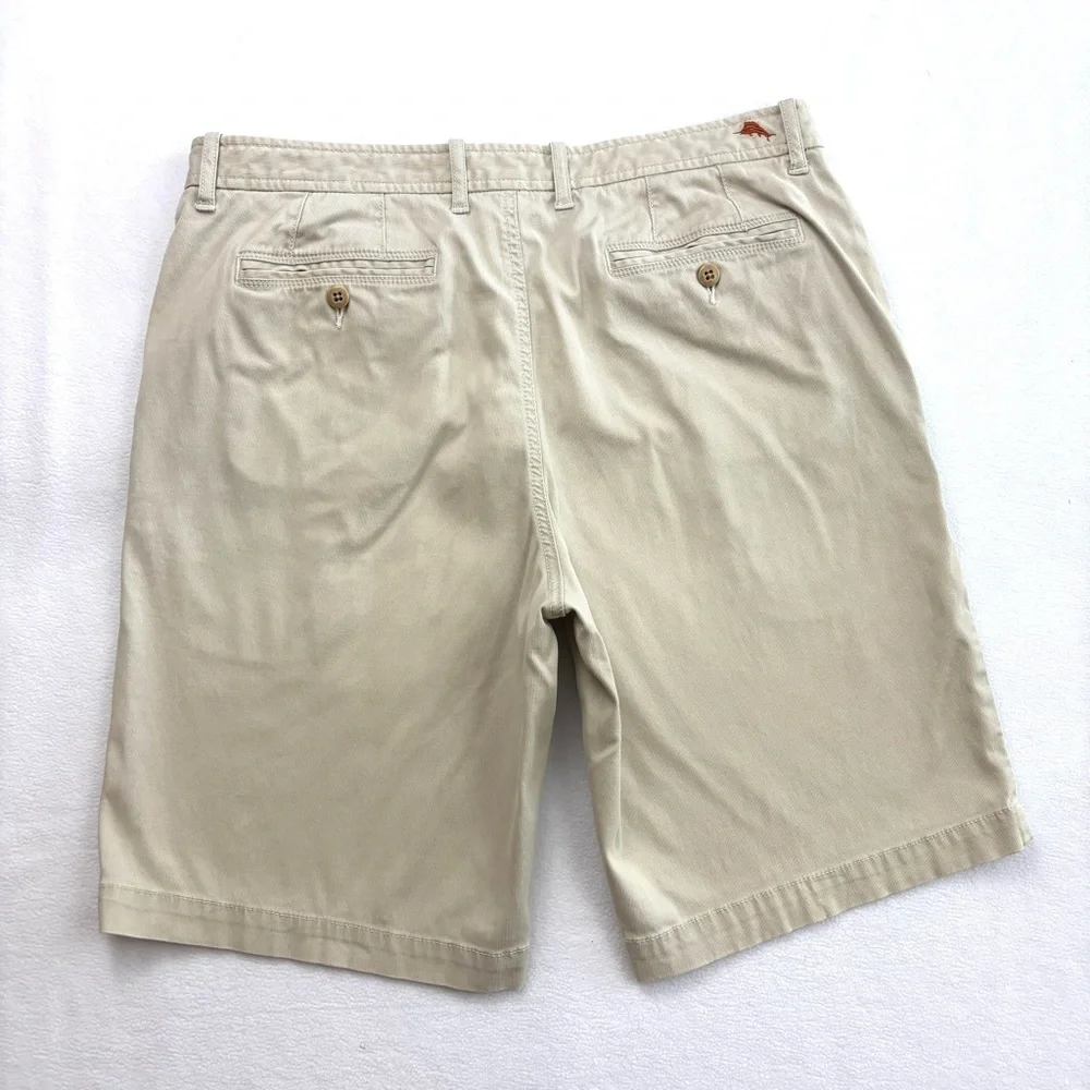 Tommy Bahama Beige Flat Front Chino Golf Walking Cotton Shorts Size 36